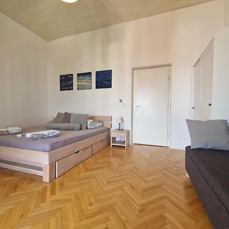 Mirna Apartment *