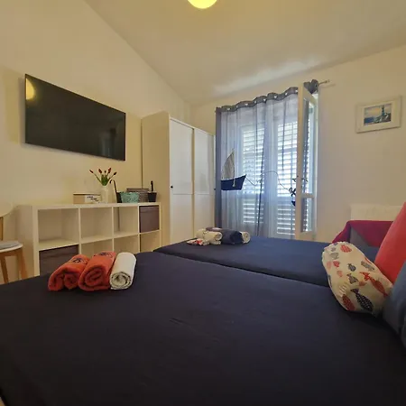 Apartment Mirna Makarska