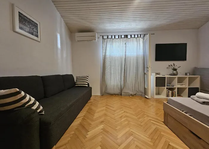 Mirna Appartamento *