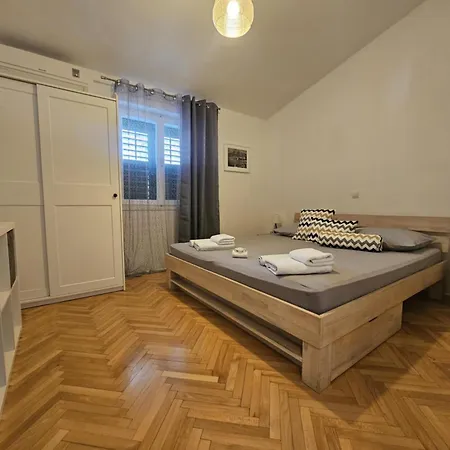 Mirna Apartment