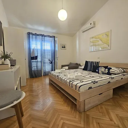 Mirna Apartment *