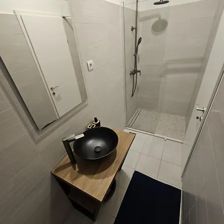 Mirna Apartment *
